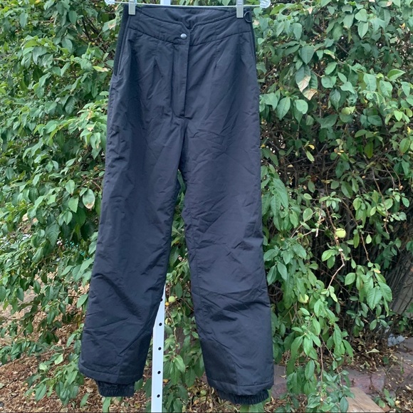 Obermeyer Pants - Obermeyer Women's Black Snow Pants | 8 Short